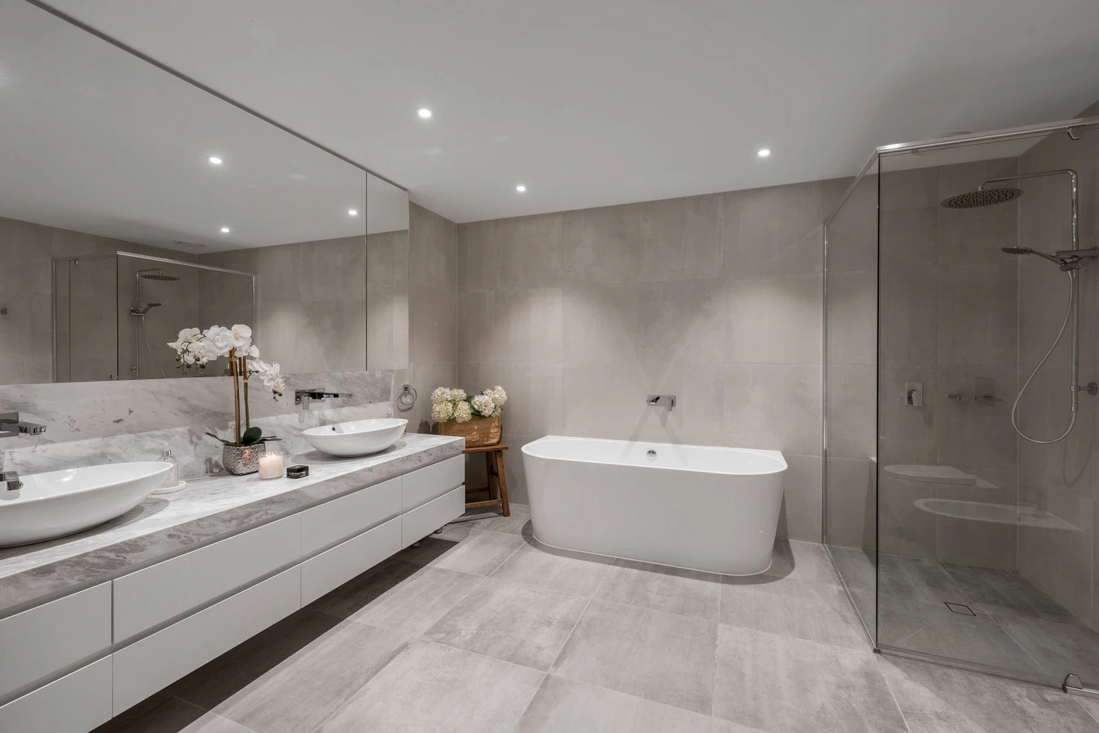 2/14 Lascelles Avenue, Toorak, 3142