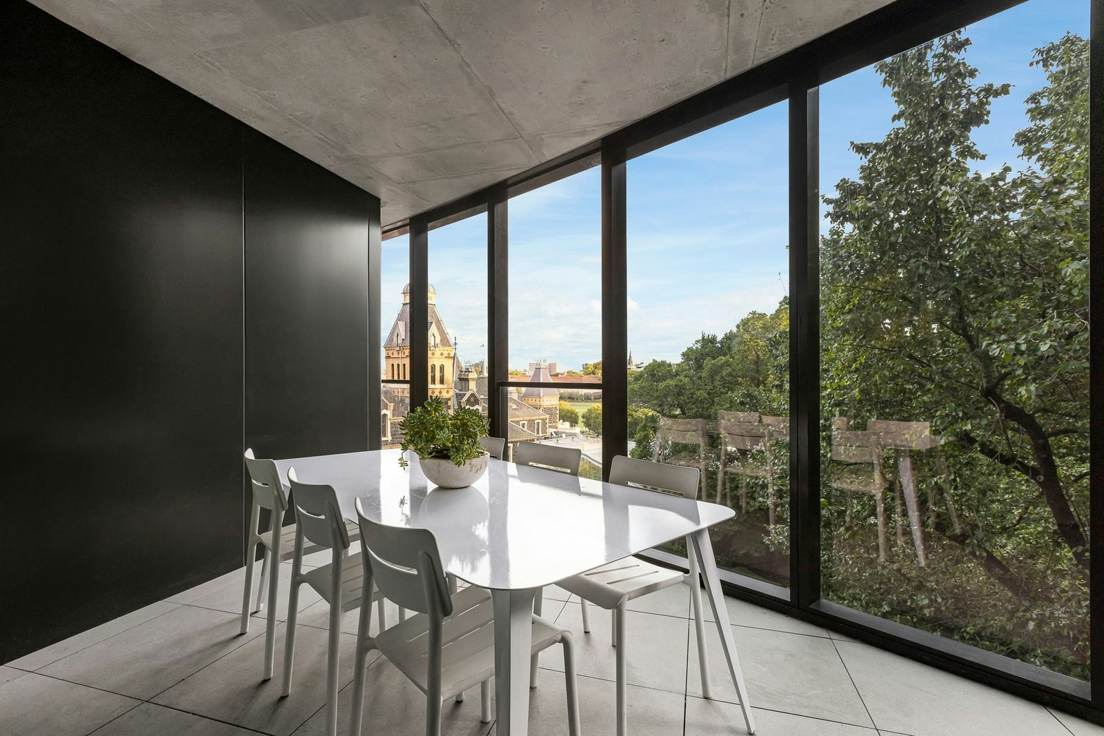 423/555 St Kilda Road, Melbourne, 3004