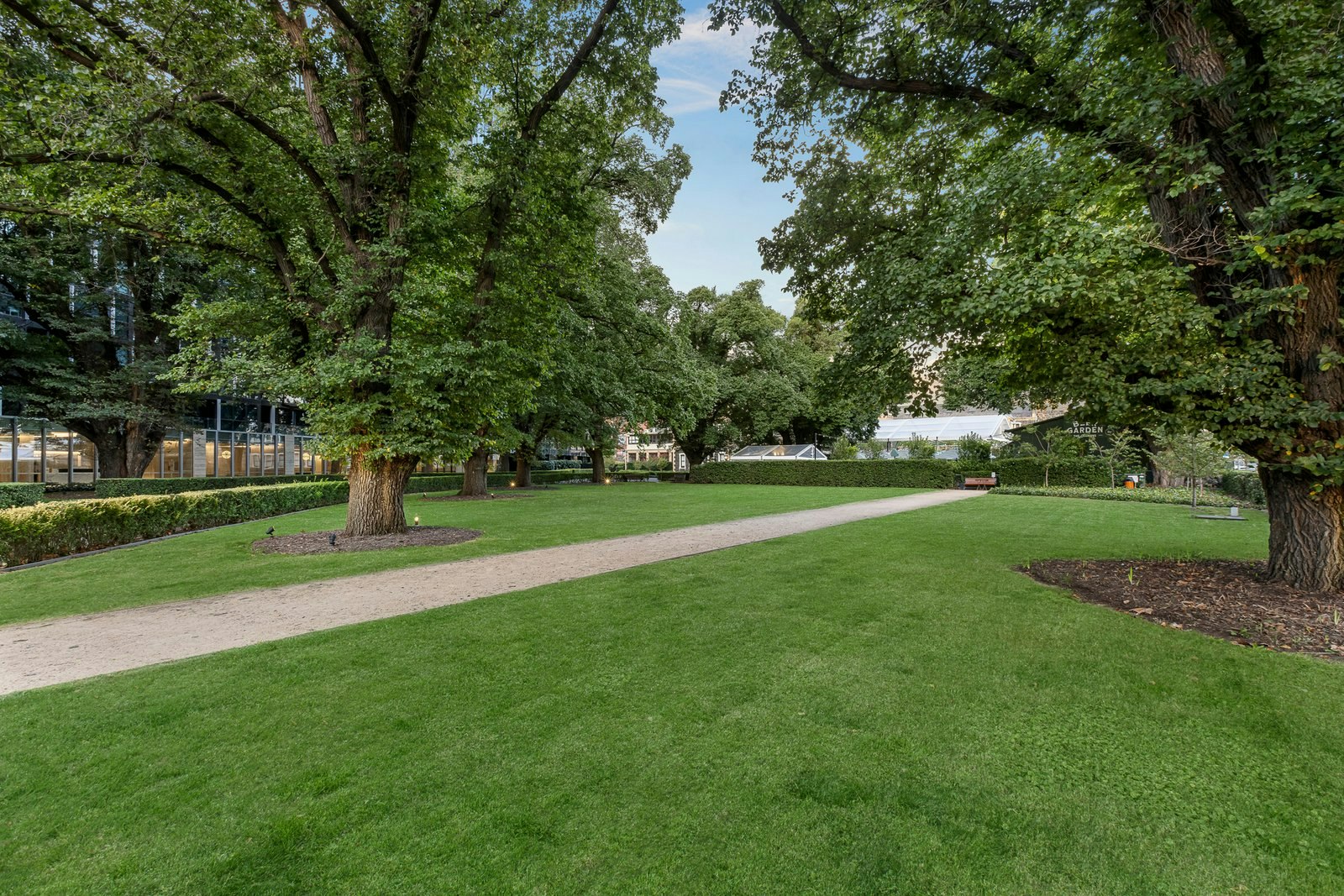 423/555 St Kilda Road, Melbourne, 3004