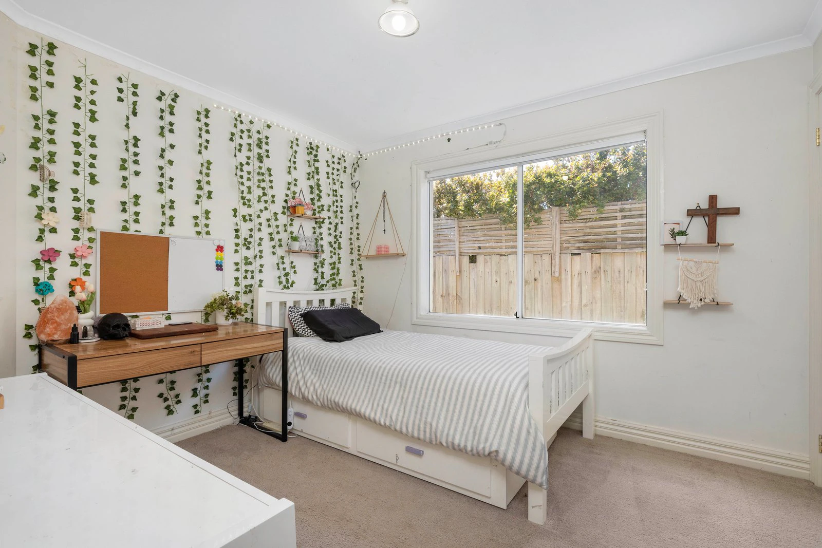 12 Yewers Avenue, Mount Eliza, 3930