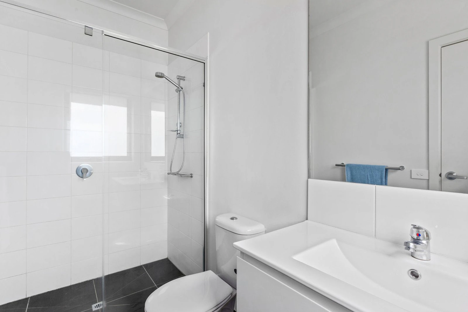 6/7 Nepean Highway, Safety Beach, 3936