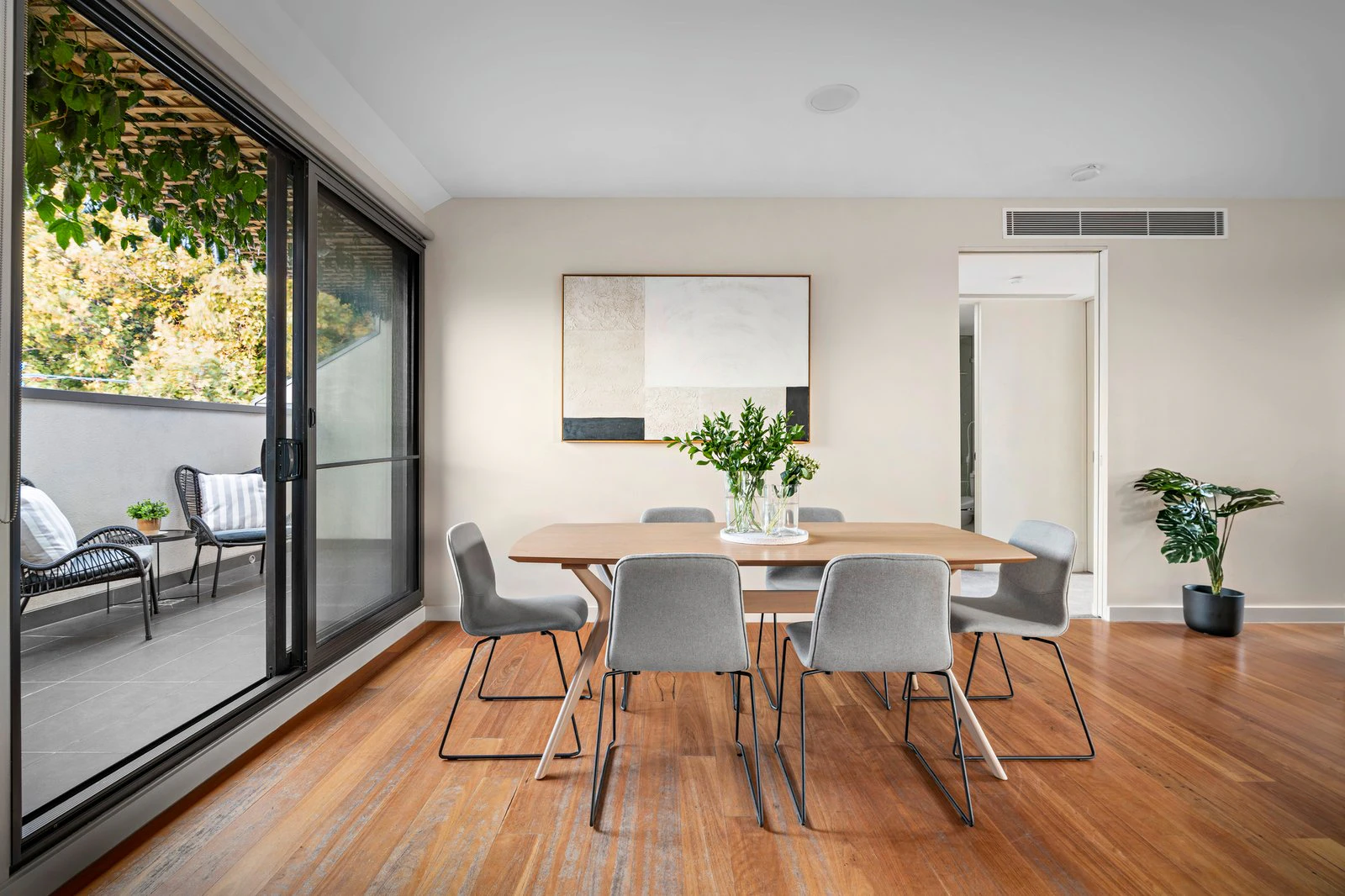 Penthouse/555 Orrong Road, Armadale, 3143