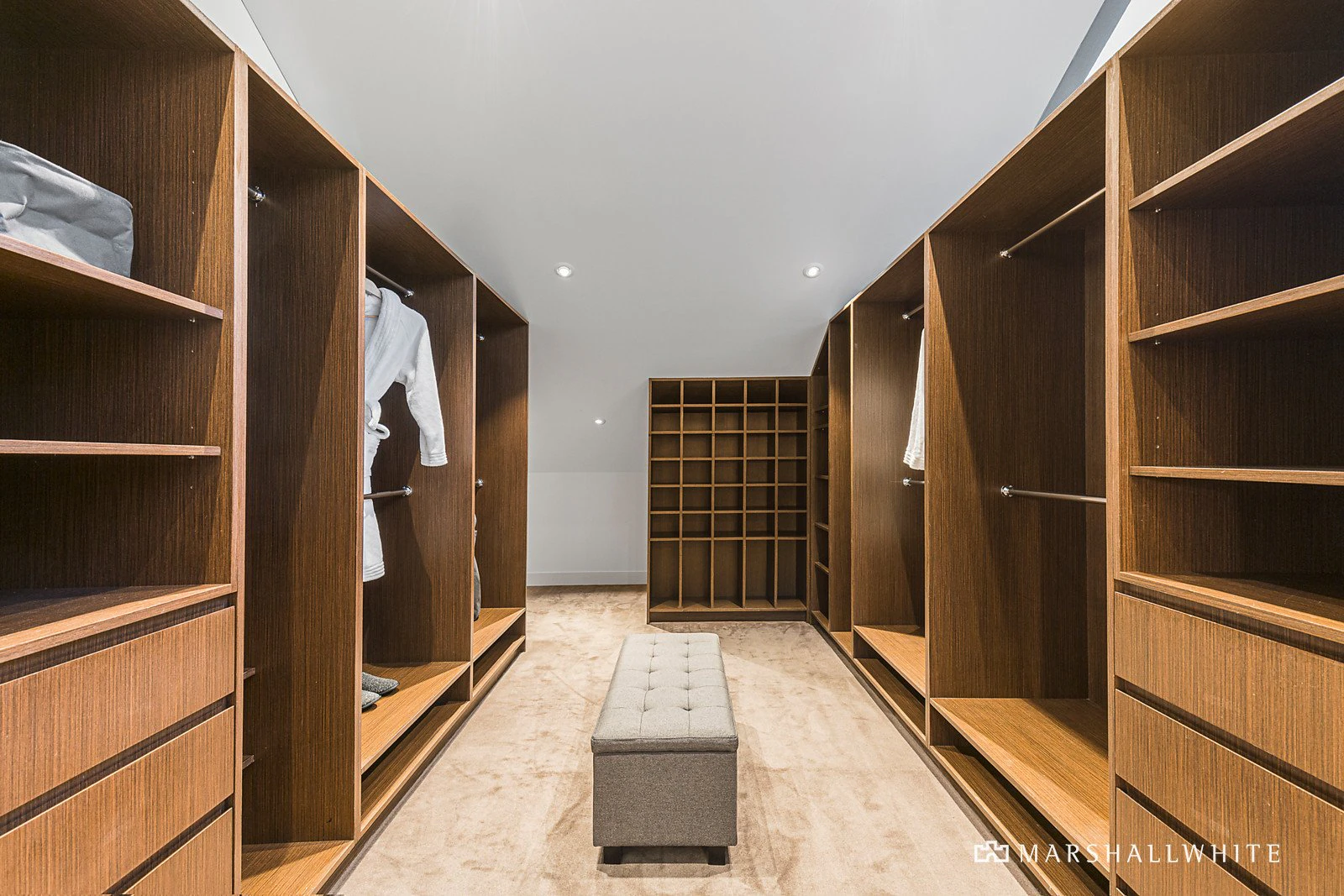 8 St Ninians Court, Brighton, 3186