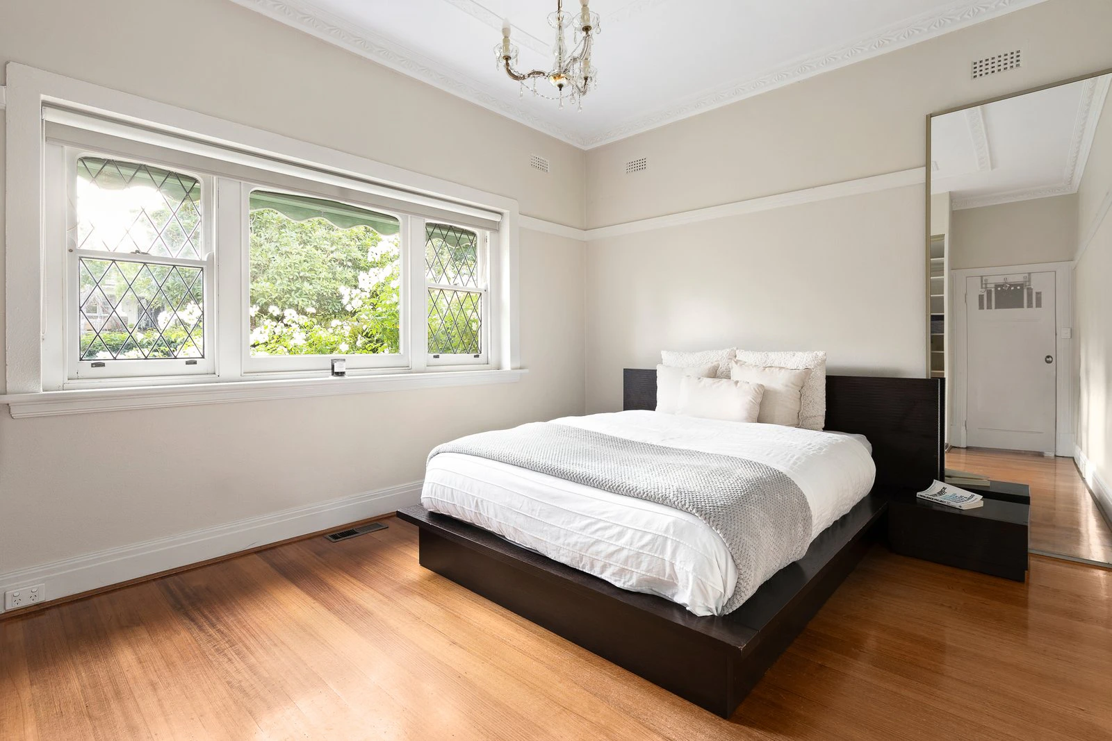 19 Orrong Crescent, Camberwell, 3124