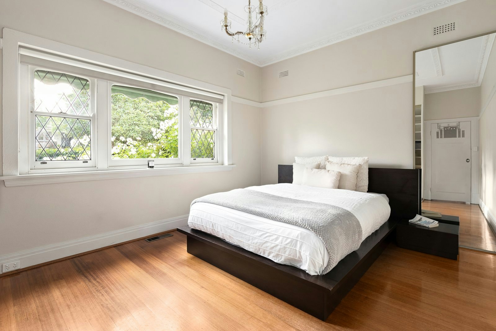 19 Orrong Crescent, Camberwell, 3124