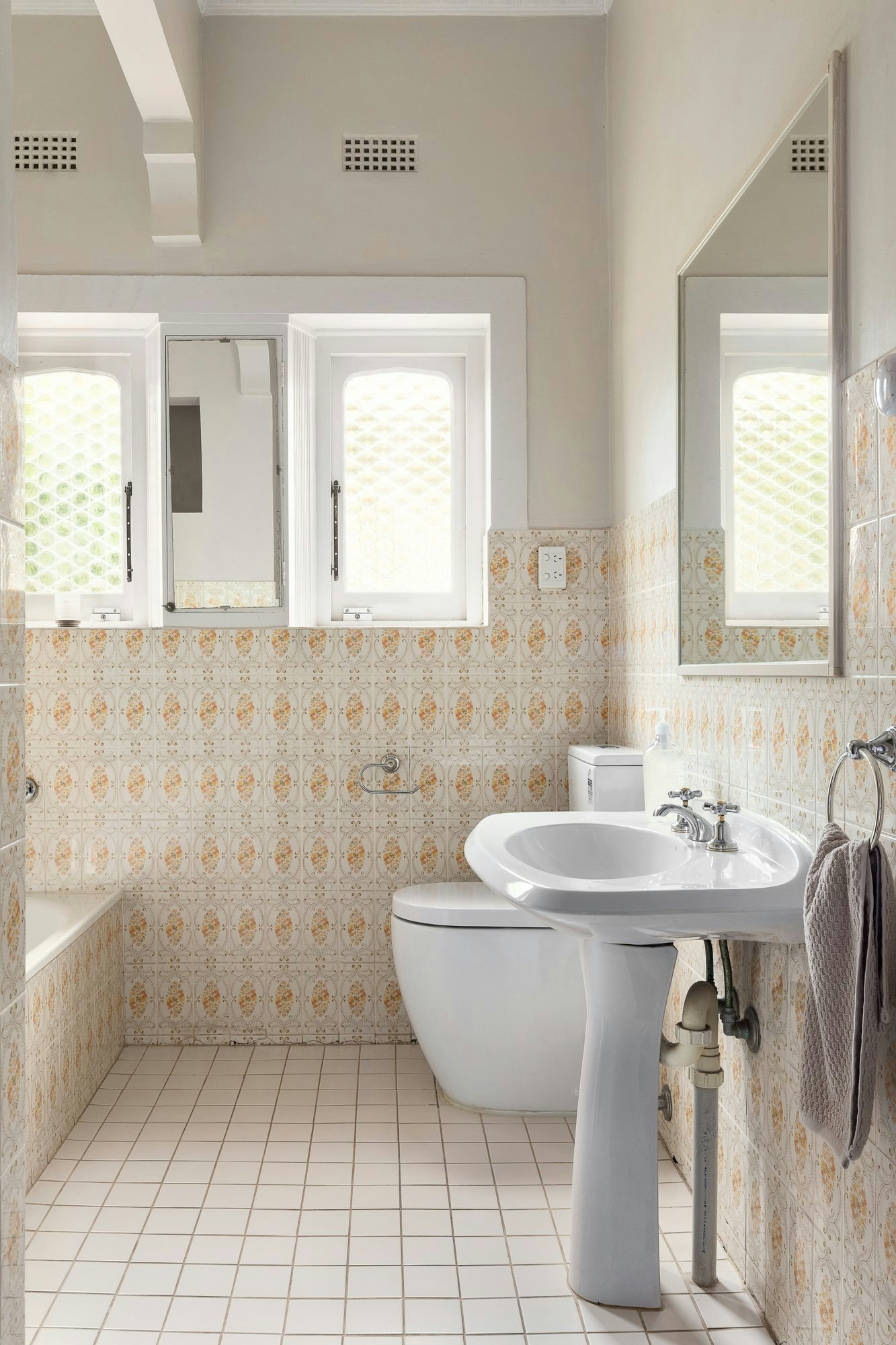 19 Orrong Crescent, Camberwell, 3124