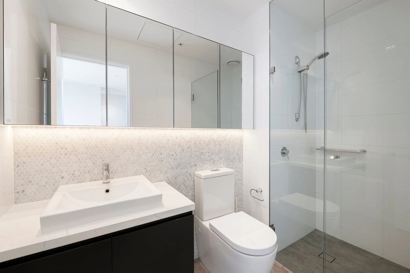 1717/850 Whitehorse Road, Box Hill, 3128