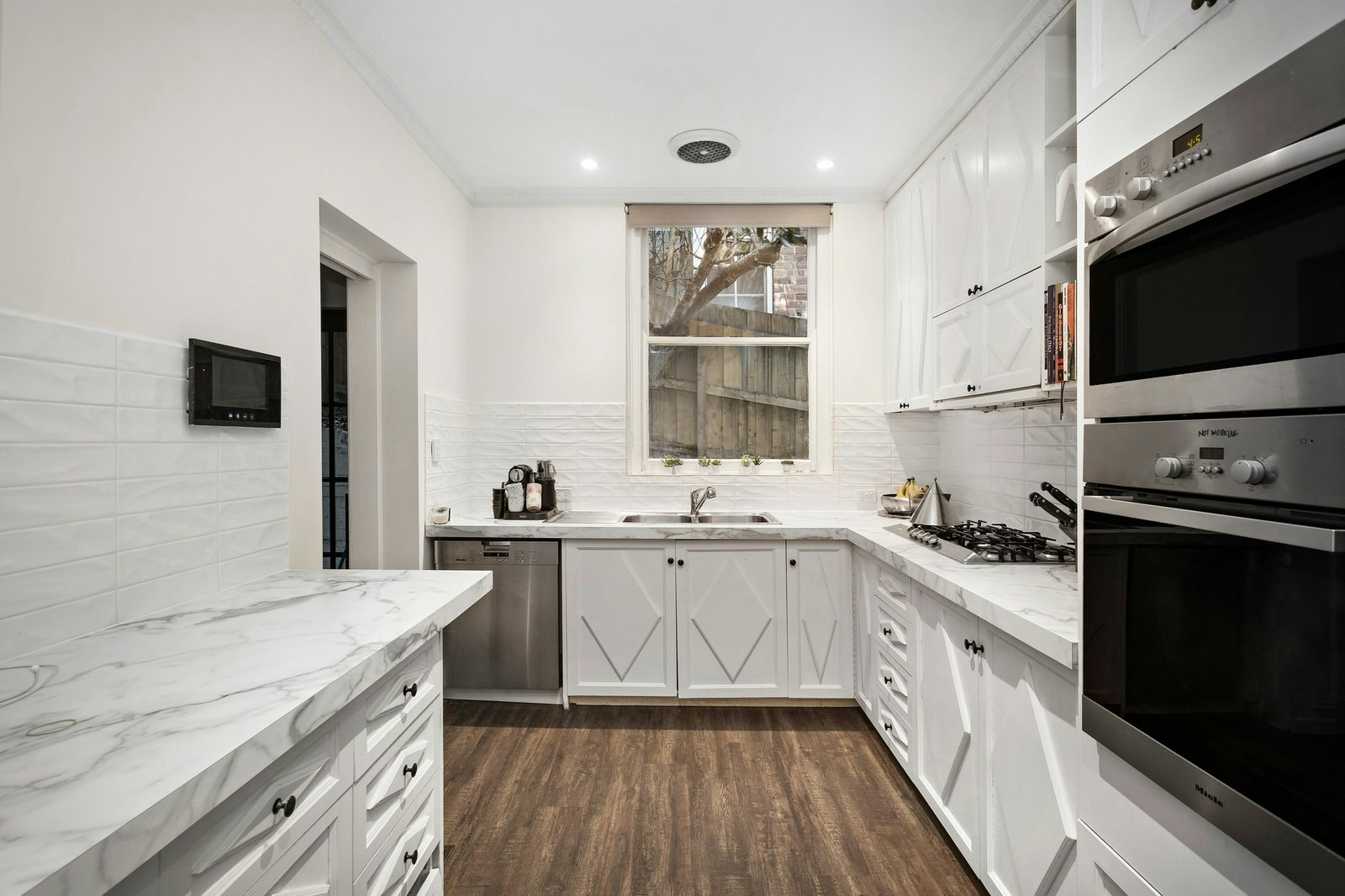 100 St Georges Road, Toorak, 3142