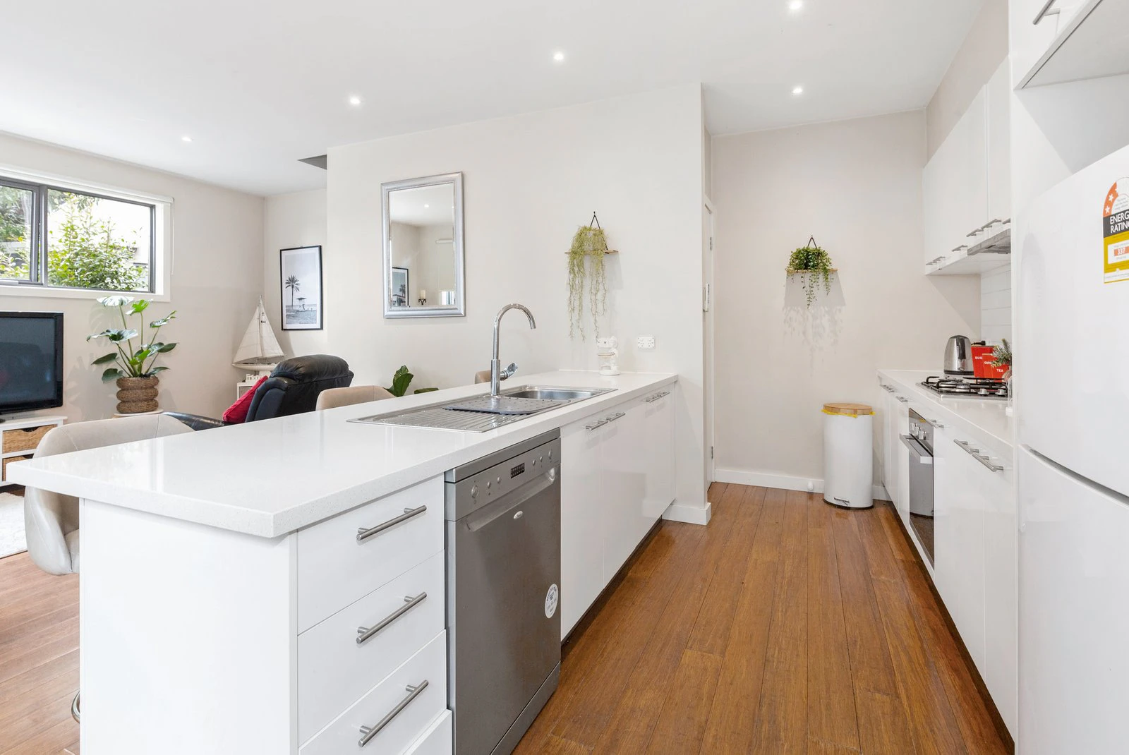 5/6 Grant Road, Somerville, 3912