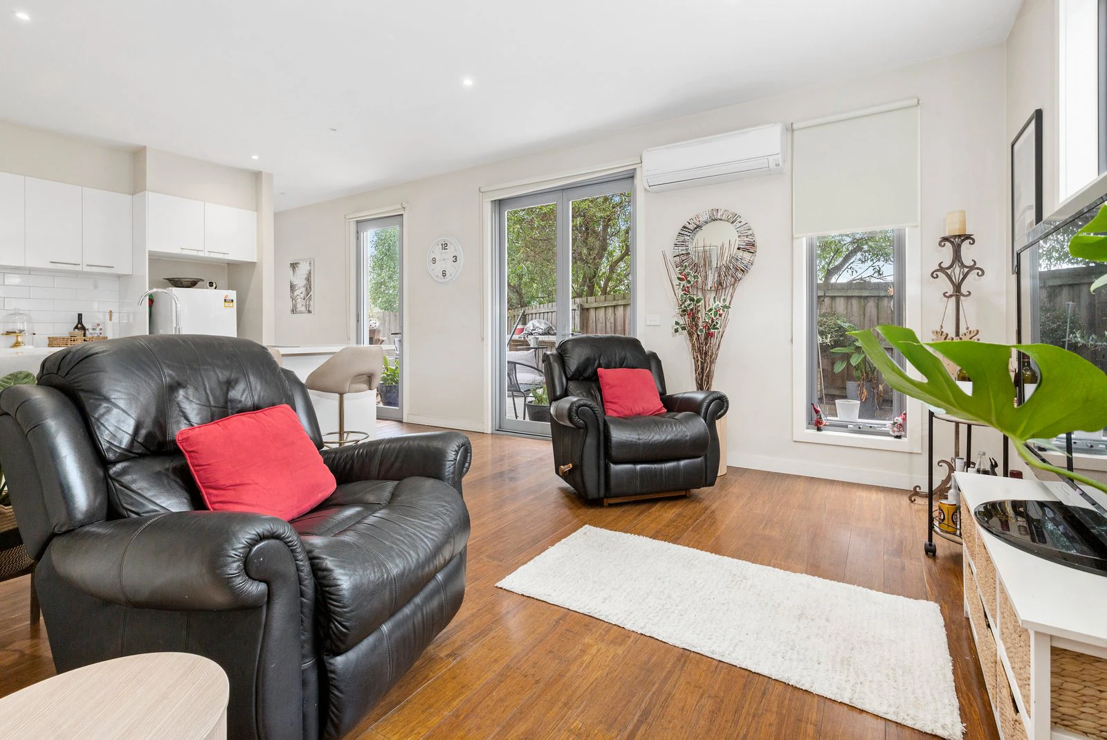 5/6 Grant Road, Somerville, 3912