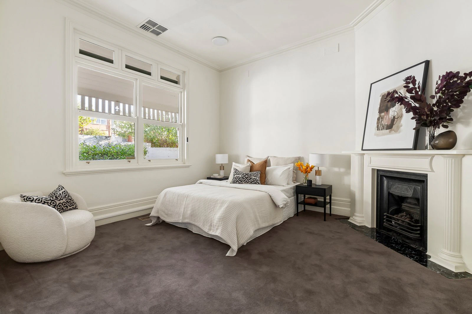 11 Bruce Street, Toorak, 3142