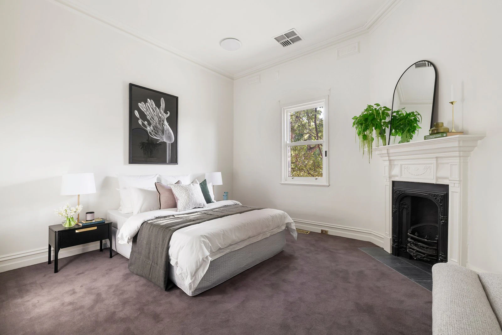 11 Bruce Street, Toorak, 3142