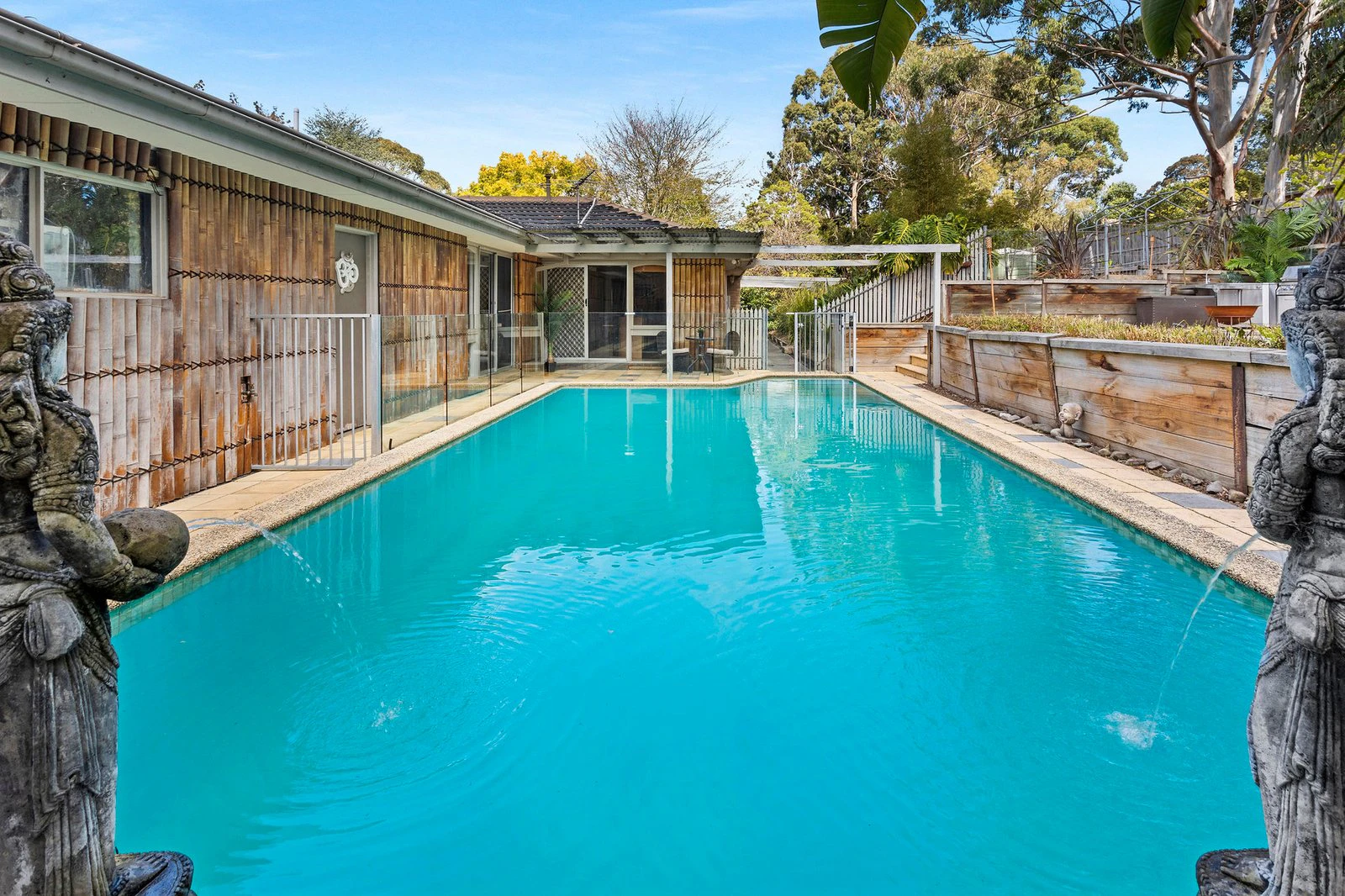 56 Moorooduc Highway, Frankston South, 3199