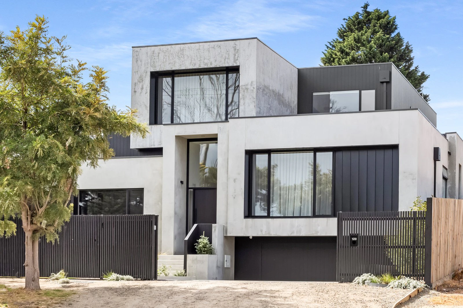 129 Wooralla Drive, Mount Eliza, 3930