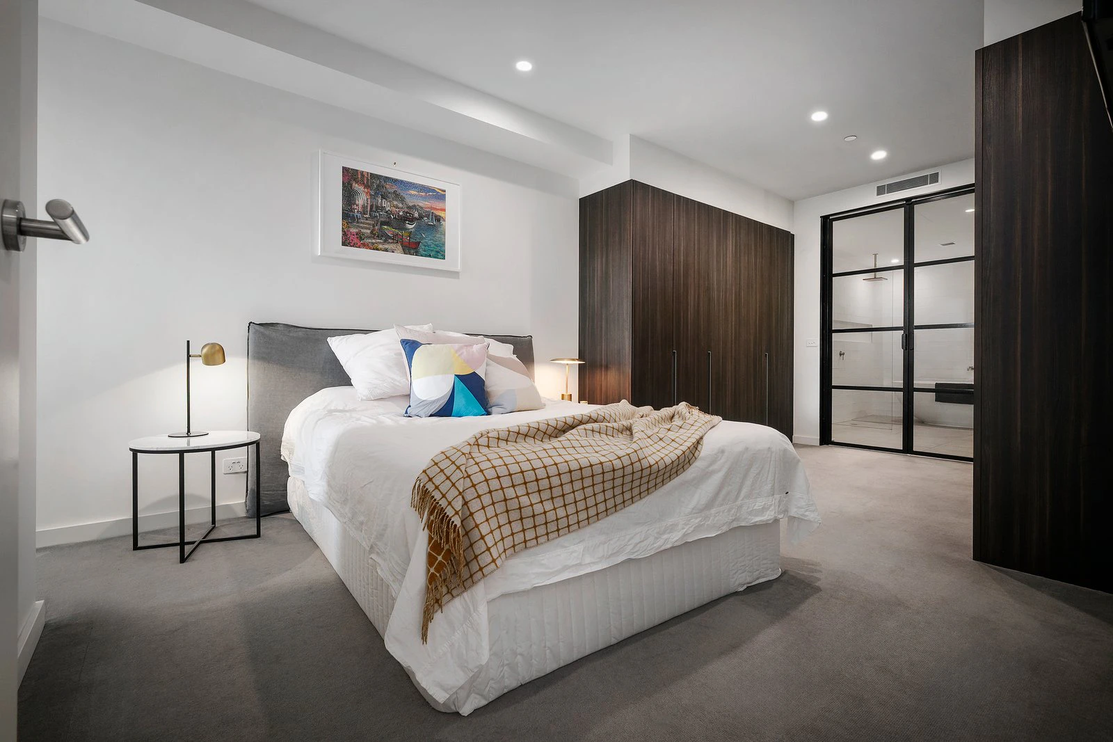 202/29 Foam Street, Elwood, 3184