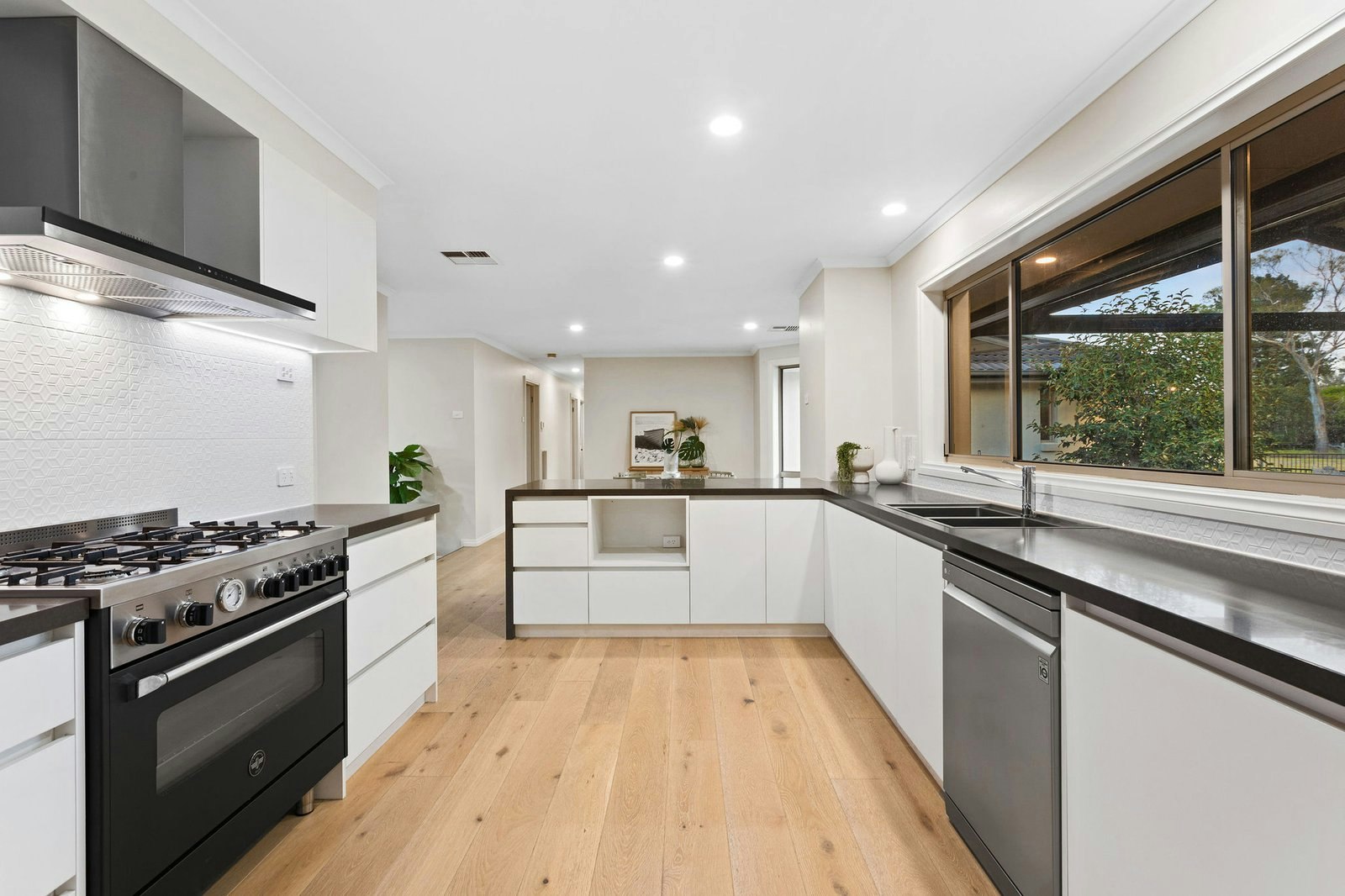 30 Hastings Street, Pearcedale, 3912