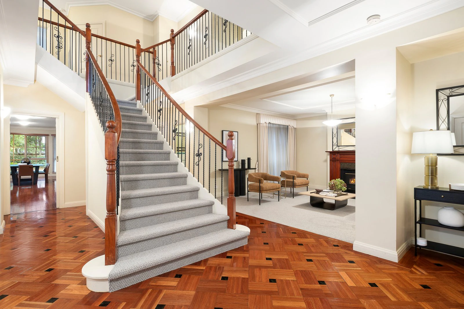 16 Halley Avenue, Camberwell, 3124