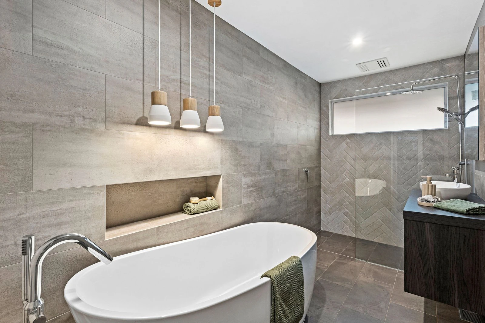 2 Sussex Avenue, Mornington, 3931