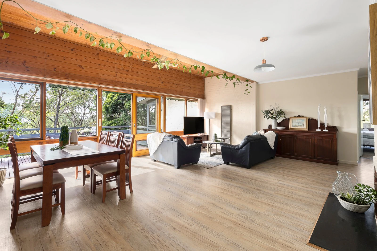 2-4 Melbourne Hill Road, Warrandyte, 3113