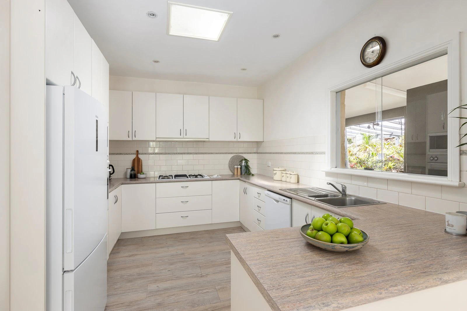 2-4 Melbourne Hill Road, Warrandyte, 3113