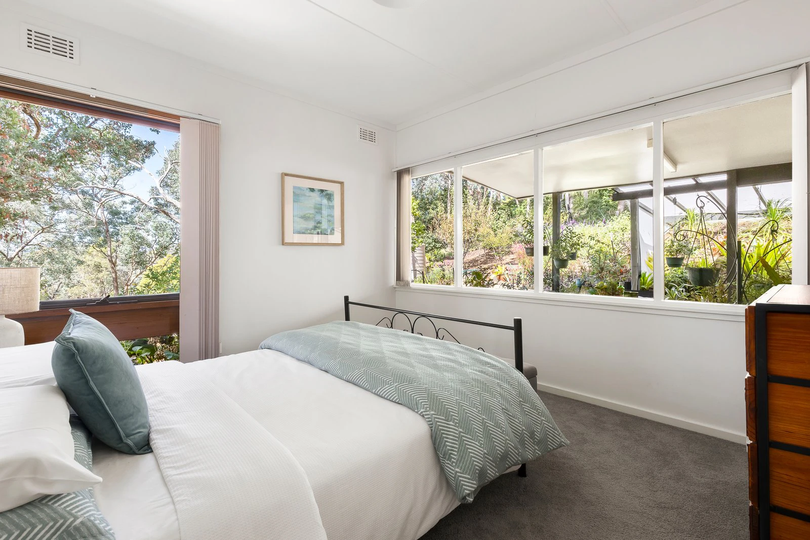 2-4 Melbourne Hill Road, Warrandyte, 3113