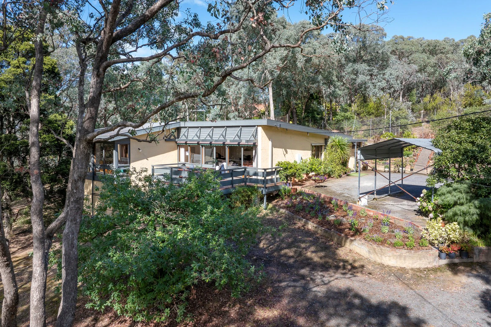 2-4 Melbourne Hill Road, Warrandyte, 3113
