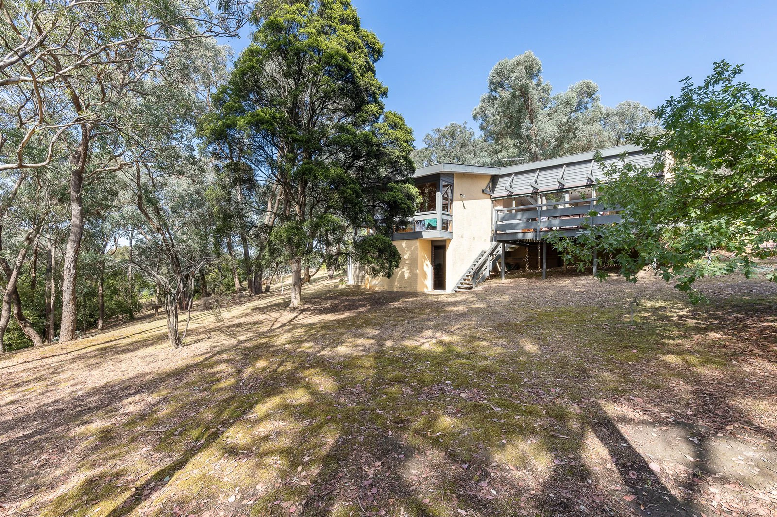 2-4 Melbourne Hill Road, Warrandyte, 3113