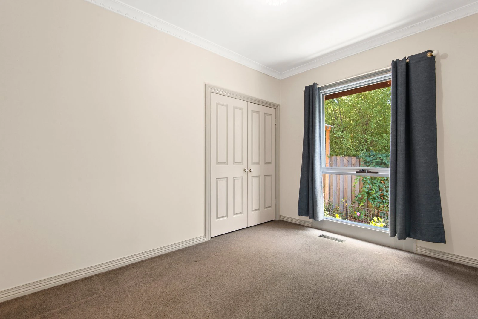 2/2 Hughes Street, Balwyn North, 3104