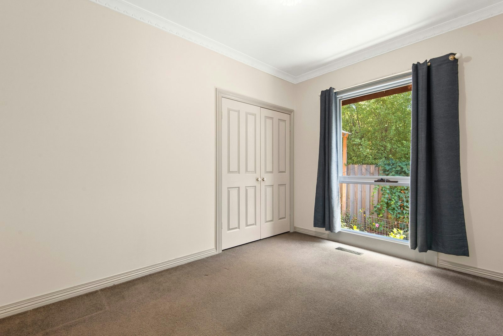 2/2 Hughes Street, Balwyn North, 3104