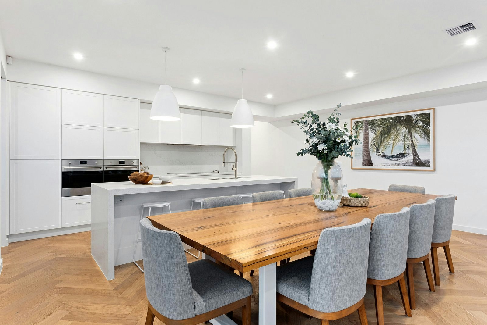 4 Kooyonga Grove, Mornington, 3931