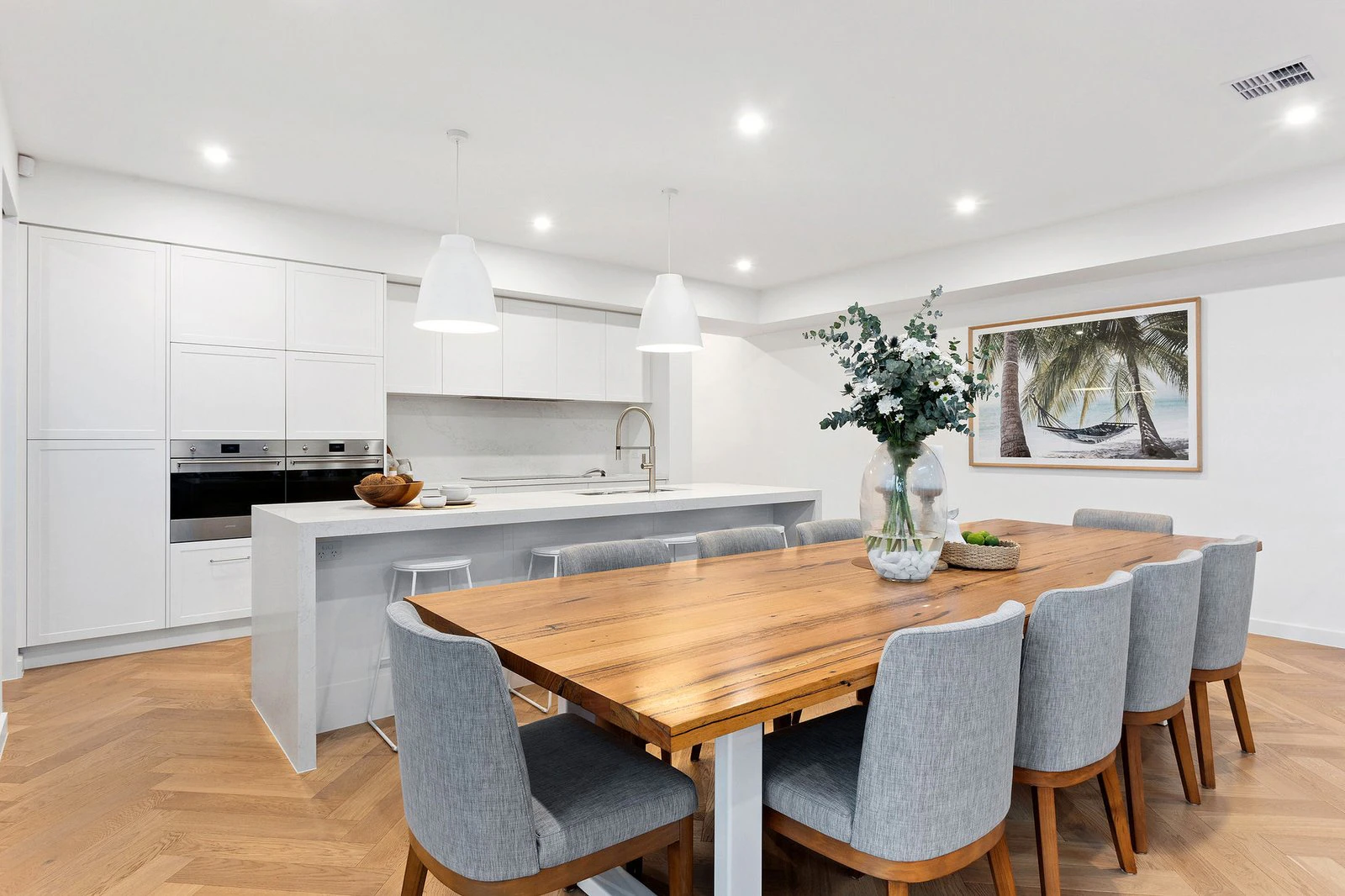 4 Kooyonga Grove, Mornington, 3931