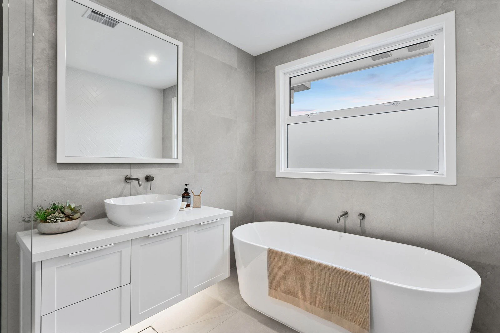 4 Kooyonga Grove, Mornington, 3931