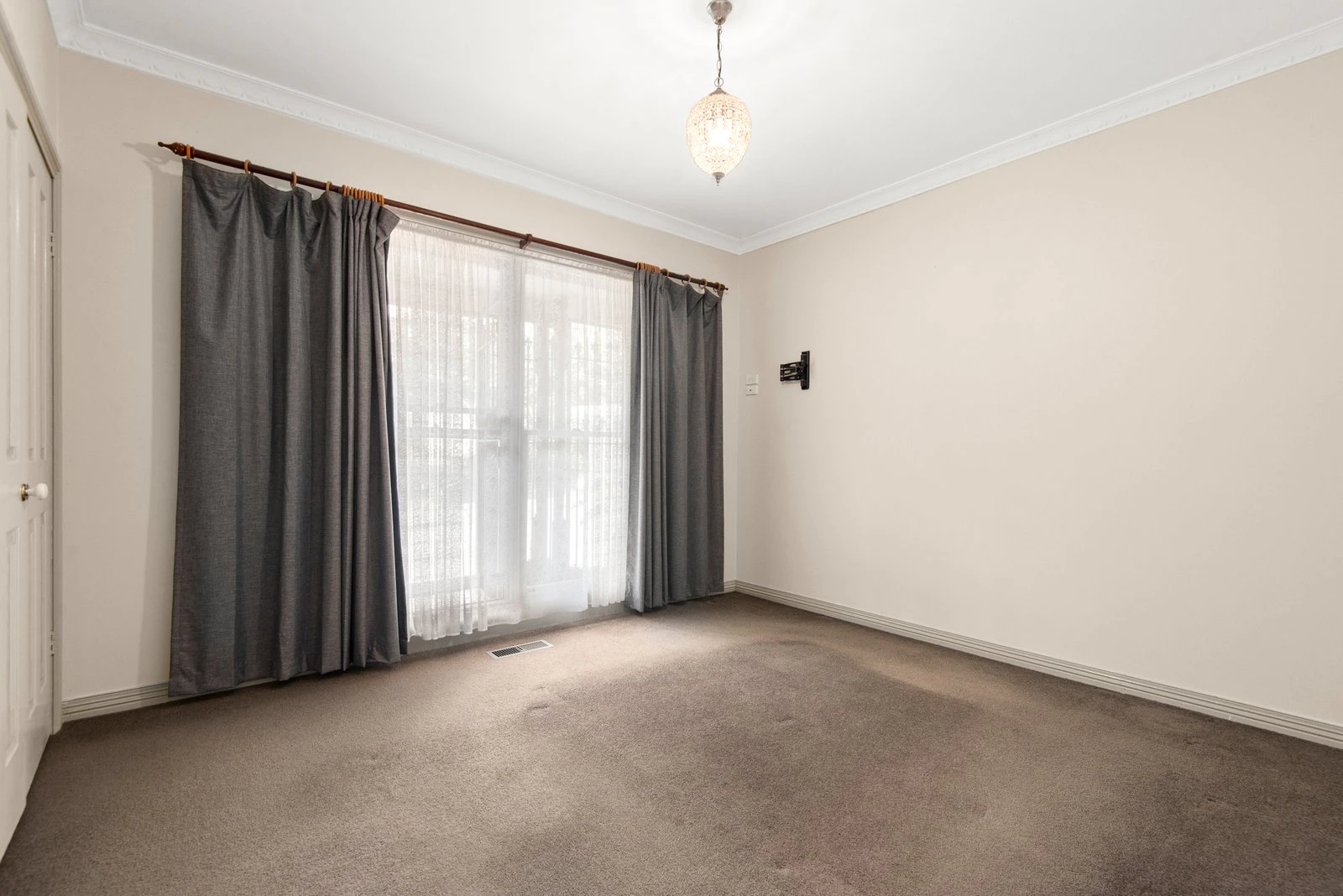 2/2 Hughes Street, Balwyn North, 3104