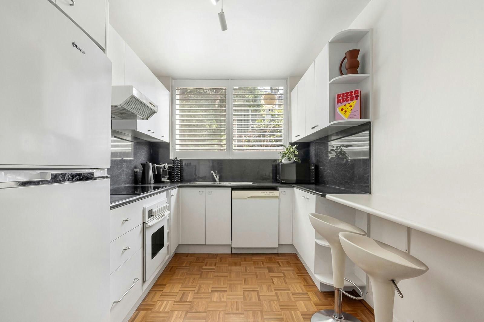 10/411 Toorak Road, Toorak, 3142