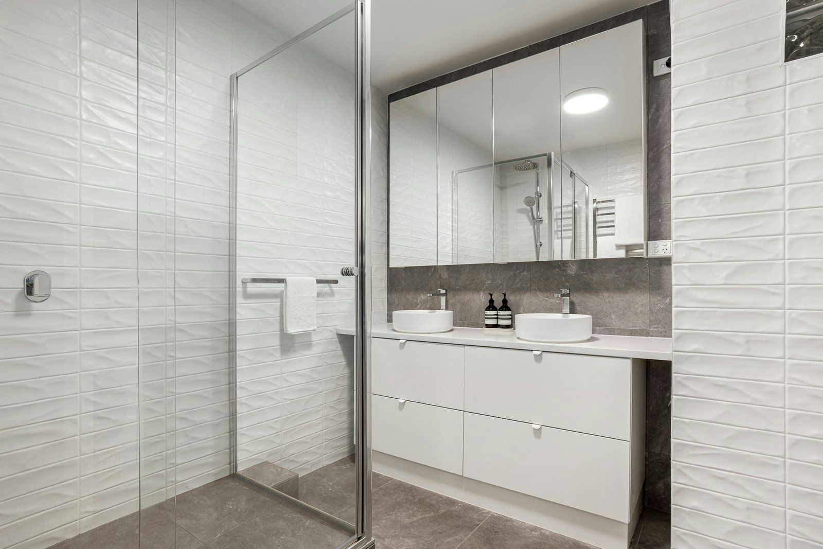 10/411 Toorak Road, Toorak, 3142