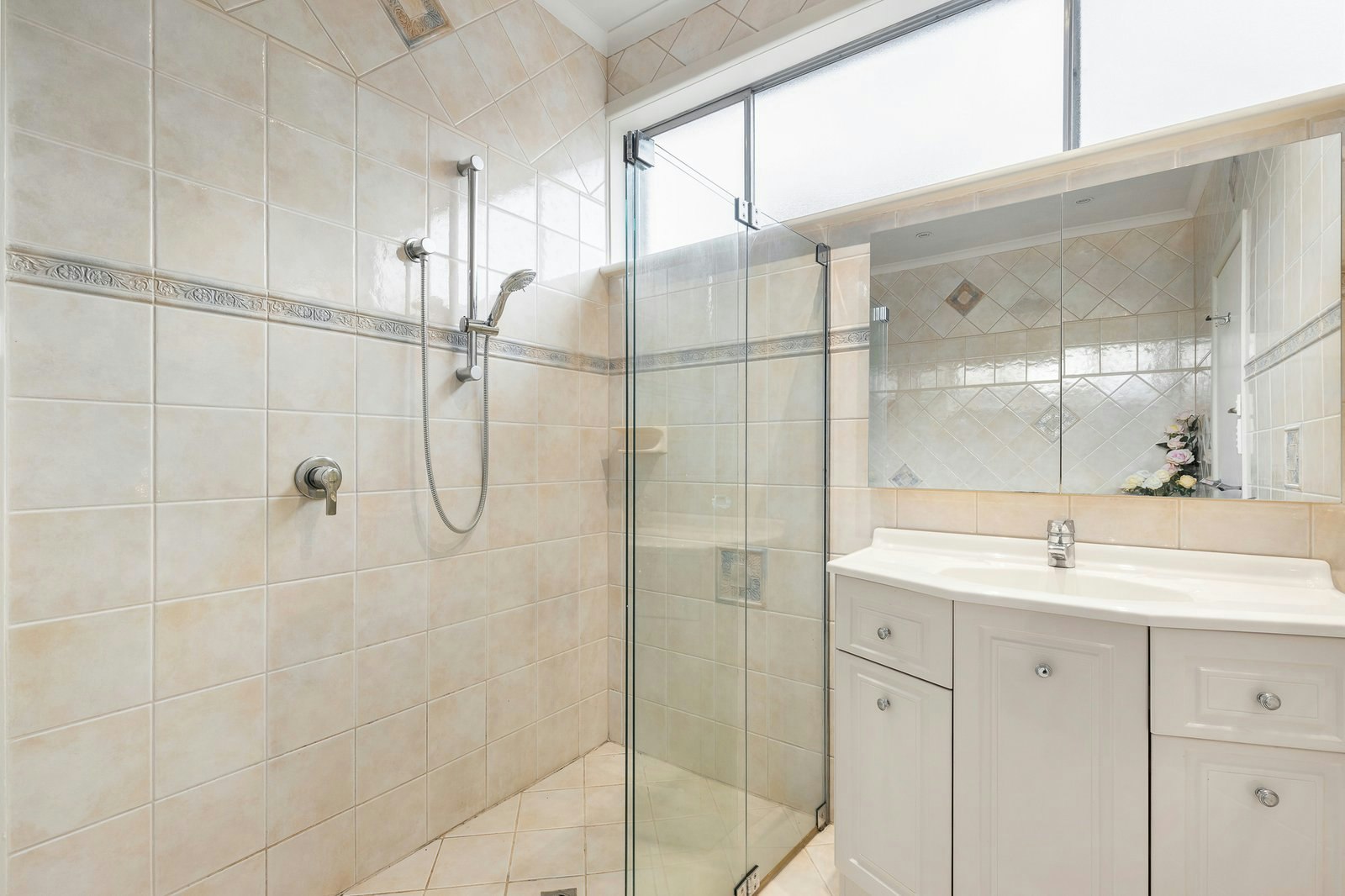 3 Heather Grove, Kew, 3101