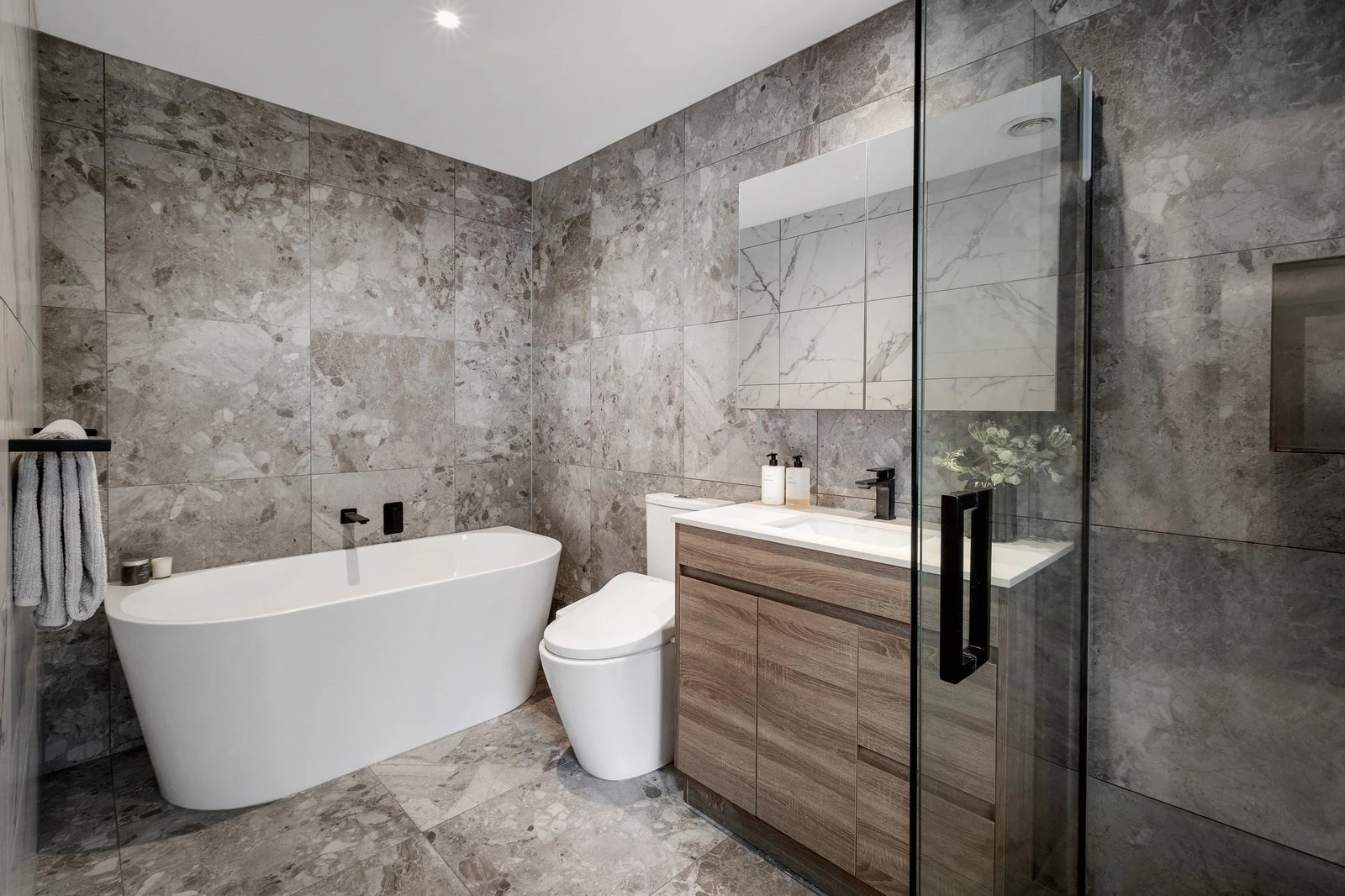 1/2015 Malvern Road, Malvern East, 3145