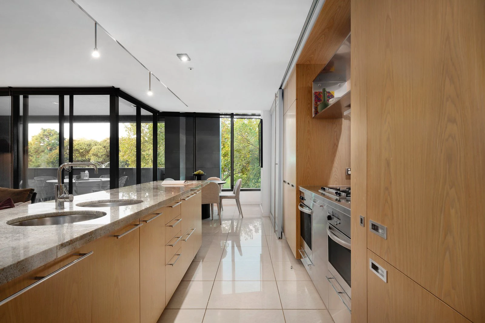 415/250 St Kilda Road, Southbank, 3006