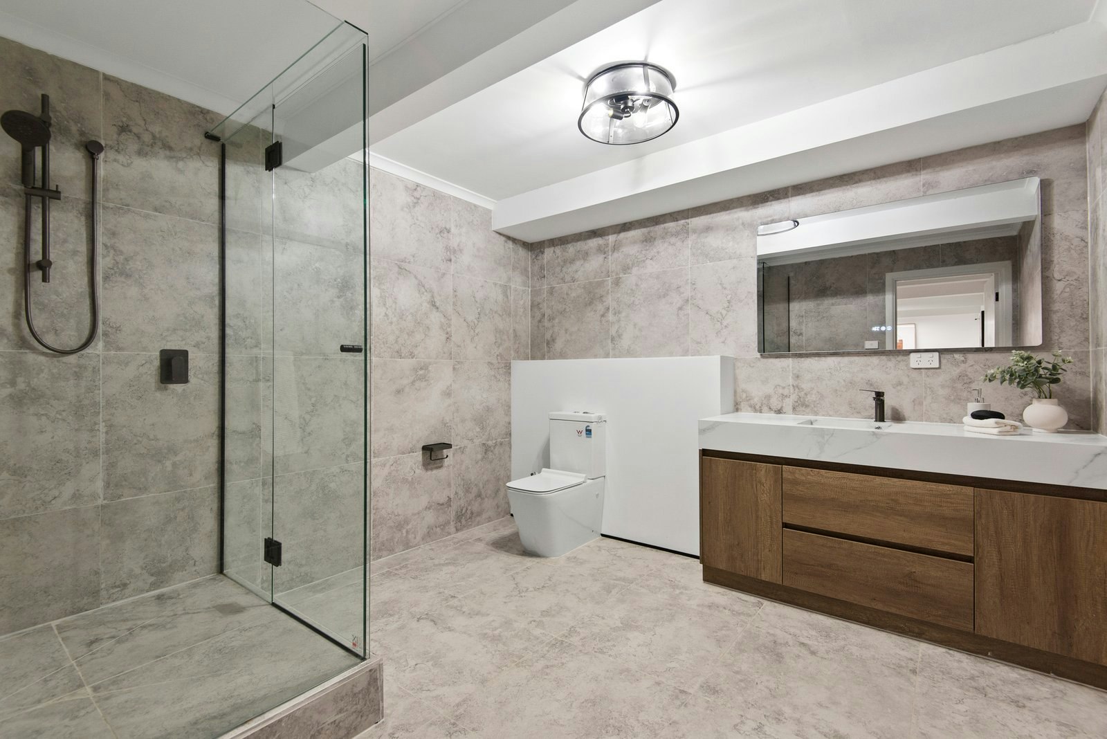 1/98 Strabane Avenue, Balwyn, 3103