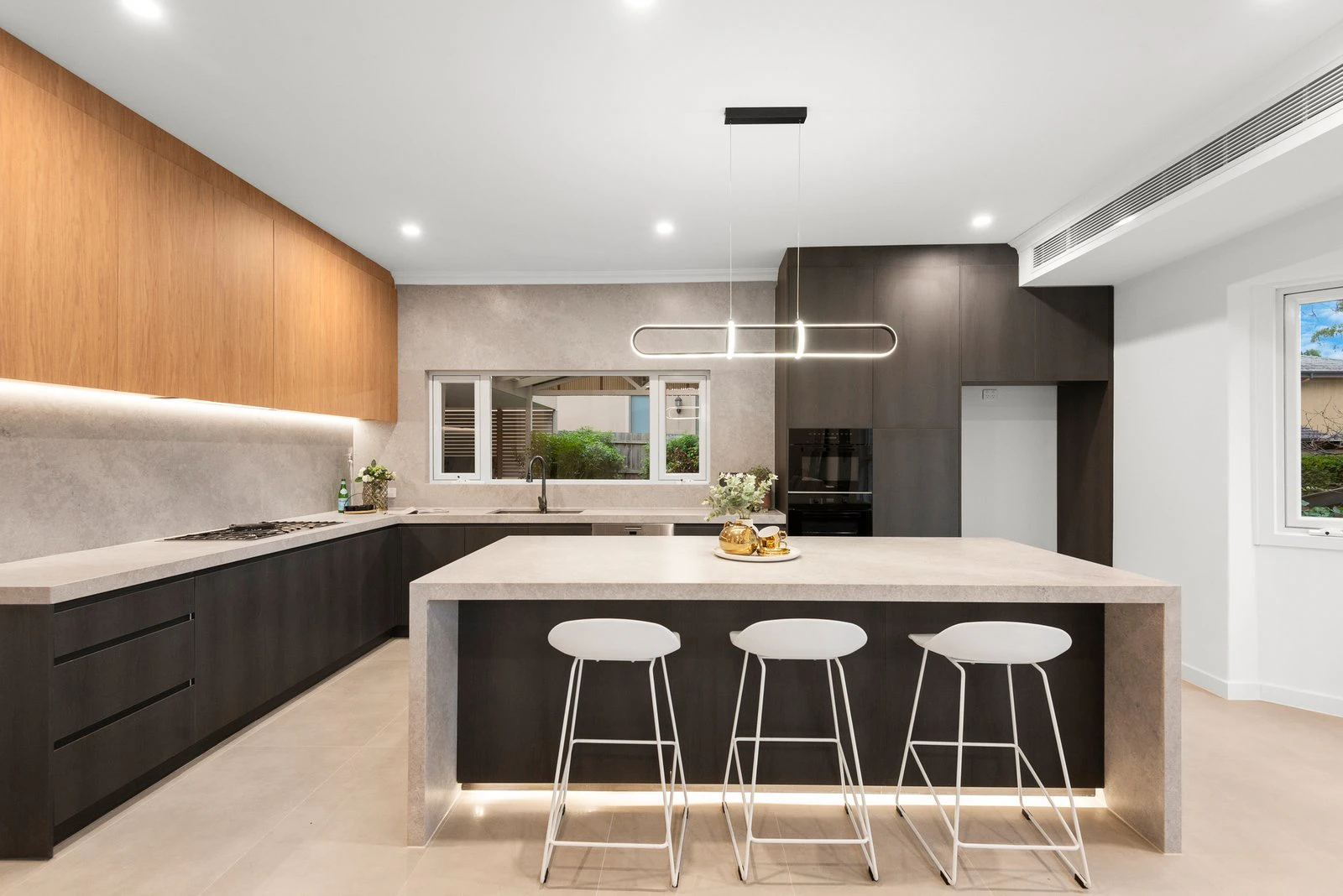 1/98 Strabane Avenue, Balwyn, 3103