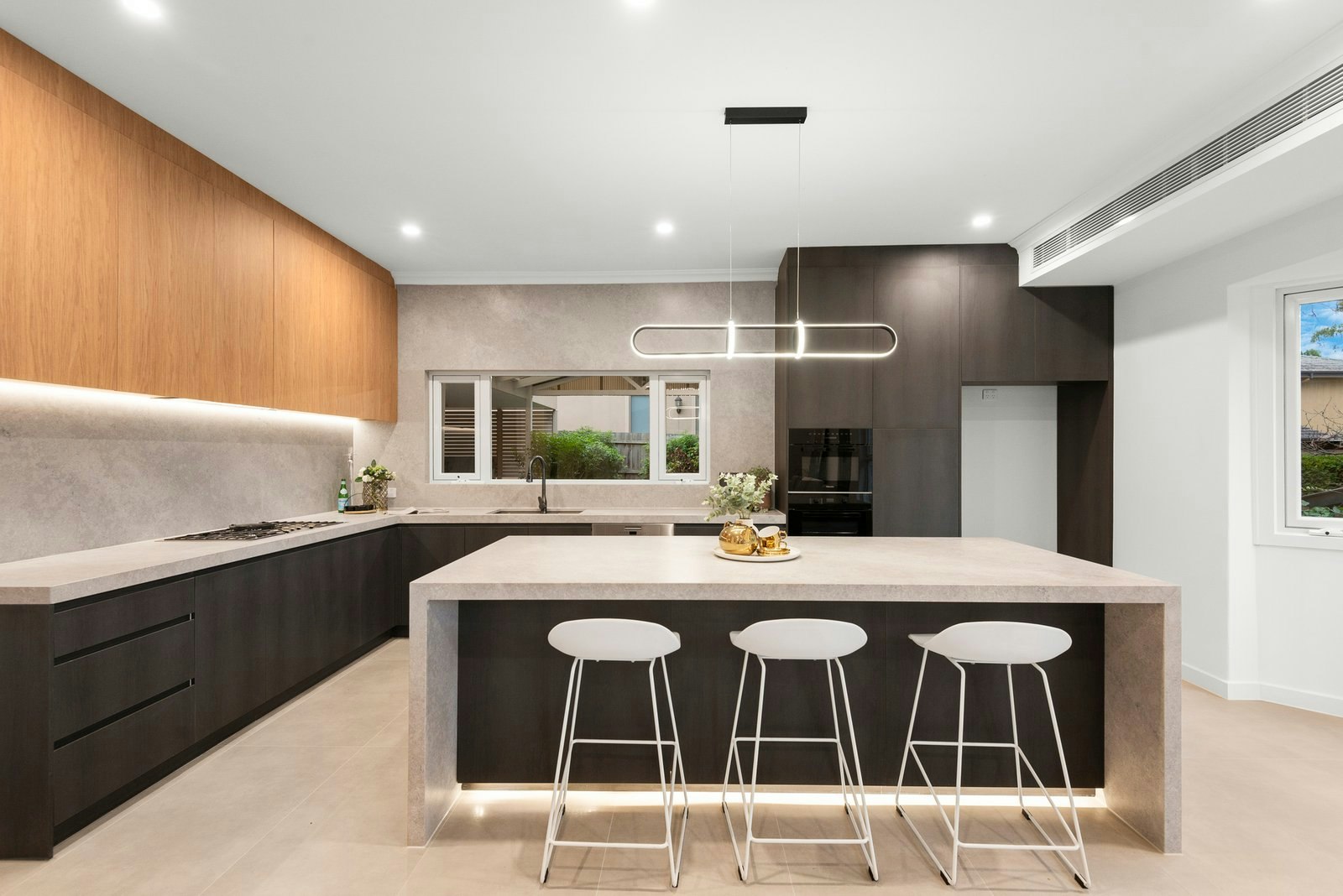 1/98 Strabane Avenue, Balwyn, 3103