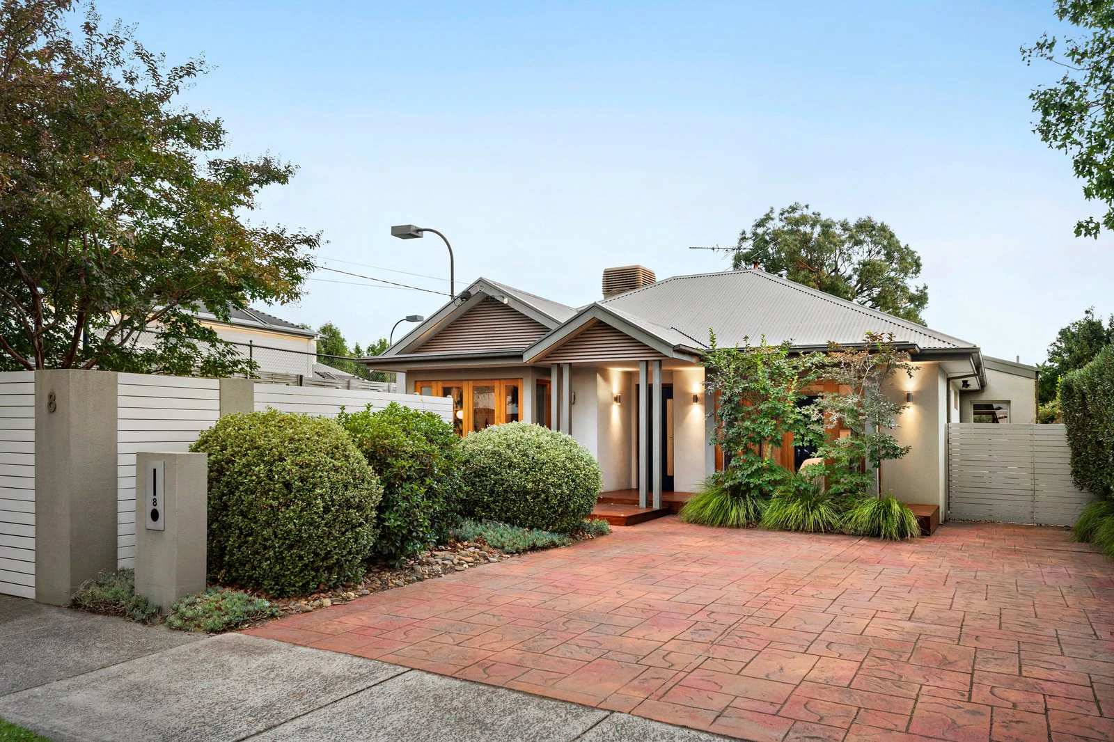 8 Teddington Road, Hampton, 3188