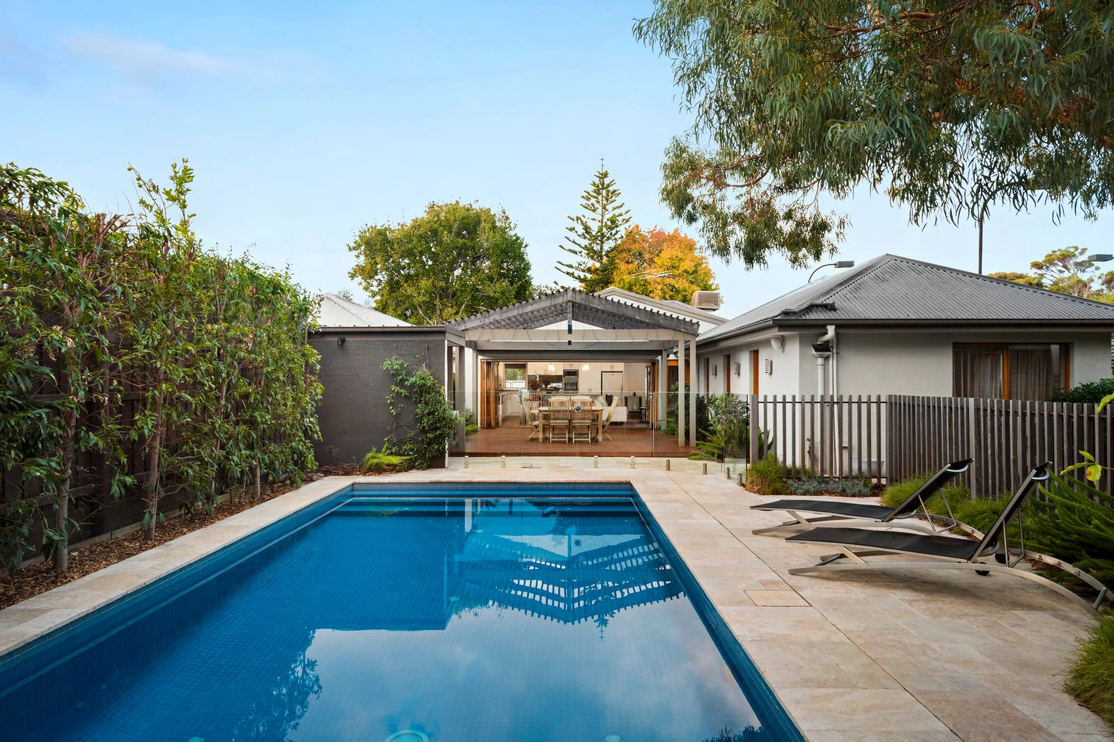 8 Teddington Road, Hampton, 3188