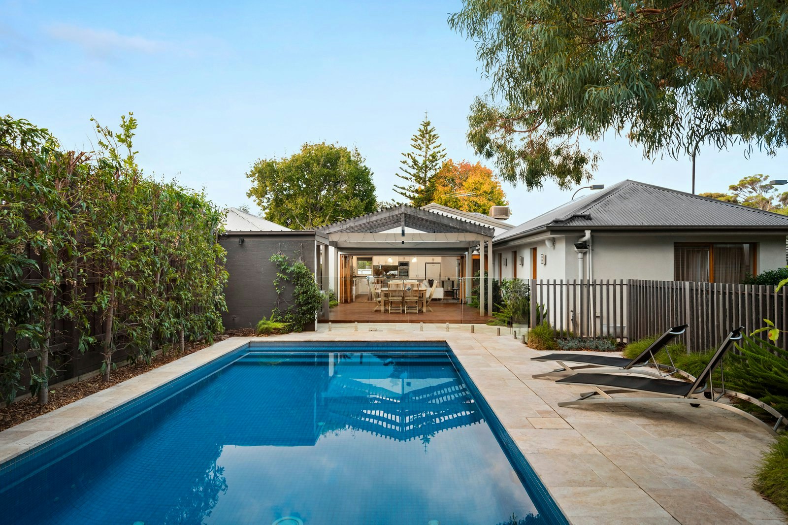 8 Teddington Road, Hampton, 3188