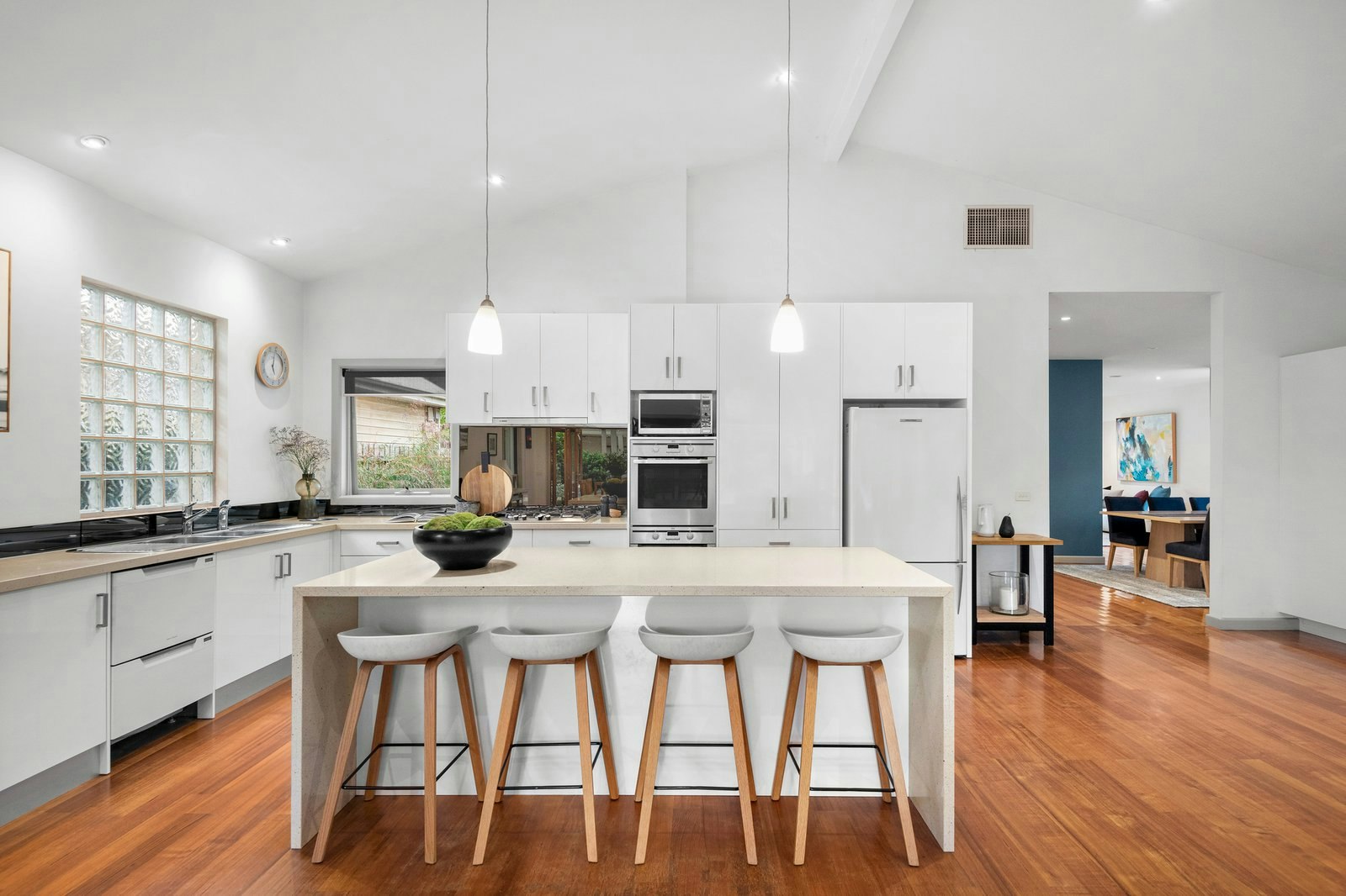 8 Teddington Road, Hampton, 3188