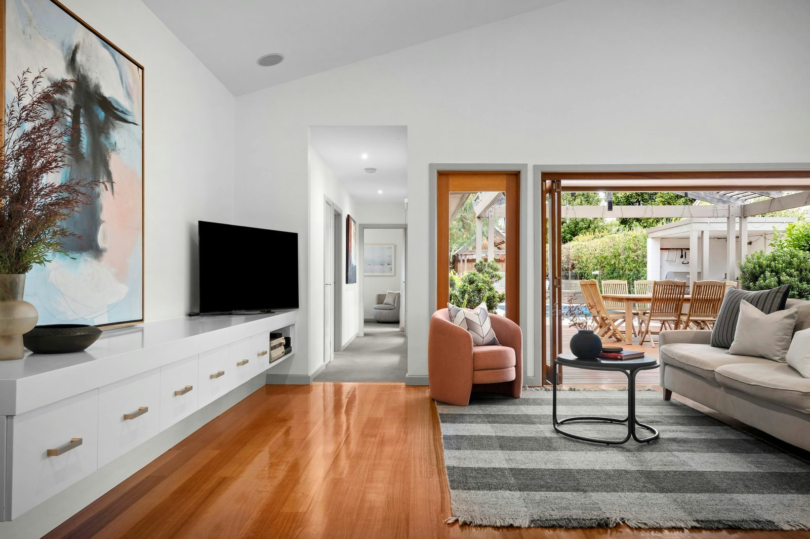 8 Teddington Road, Hampton, 3188