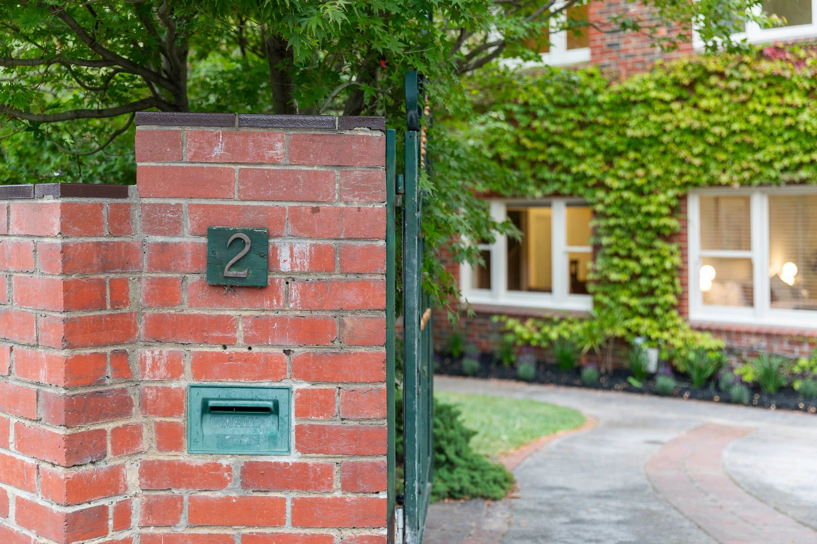 2 Graham Street, Surrey Hills, 3127