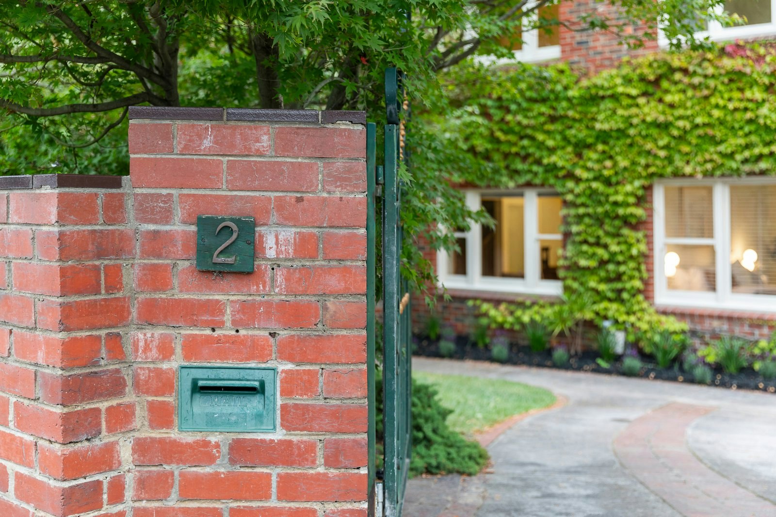 2 Graham Street, Surrey Hills, 3127