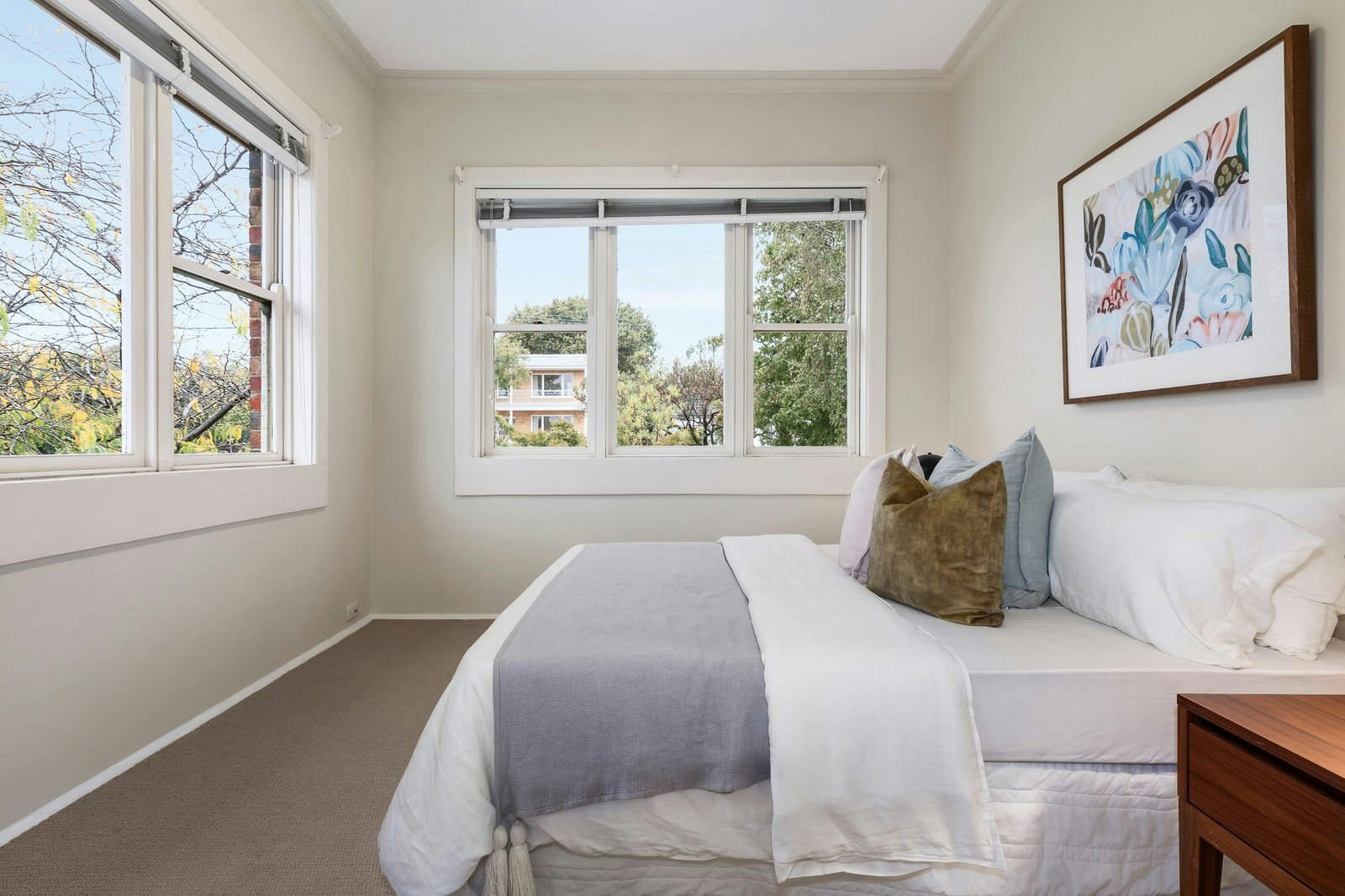 2 Graham Street, Surrey Hills, 3127