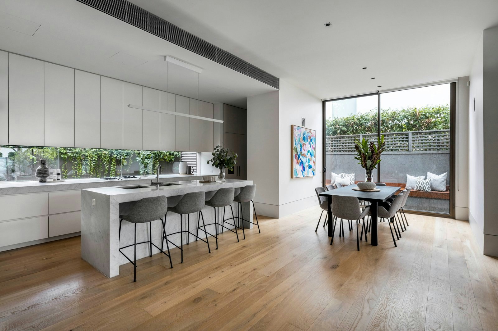 1B Cleeve Court, Toorak, 3142